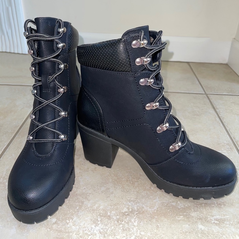 Black healed boots